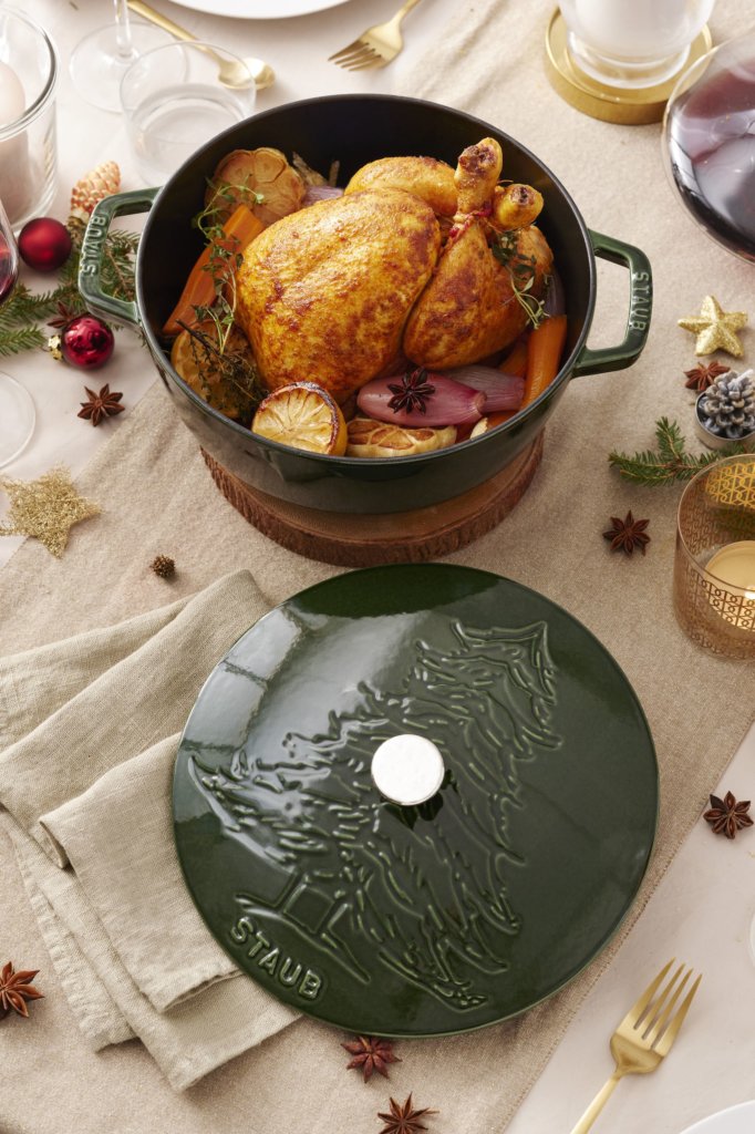 STAUB Christmas Tree Cocotte in Basil