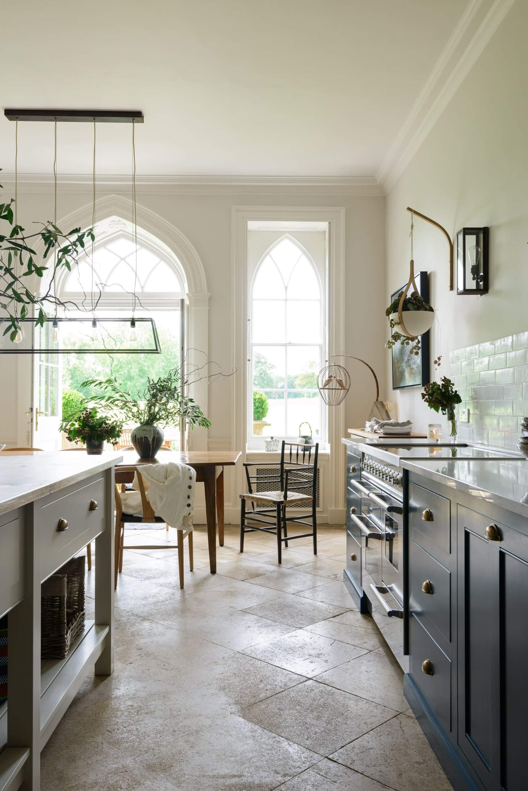 Lincolnshire Hall by deVOL