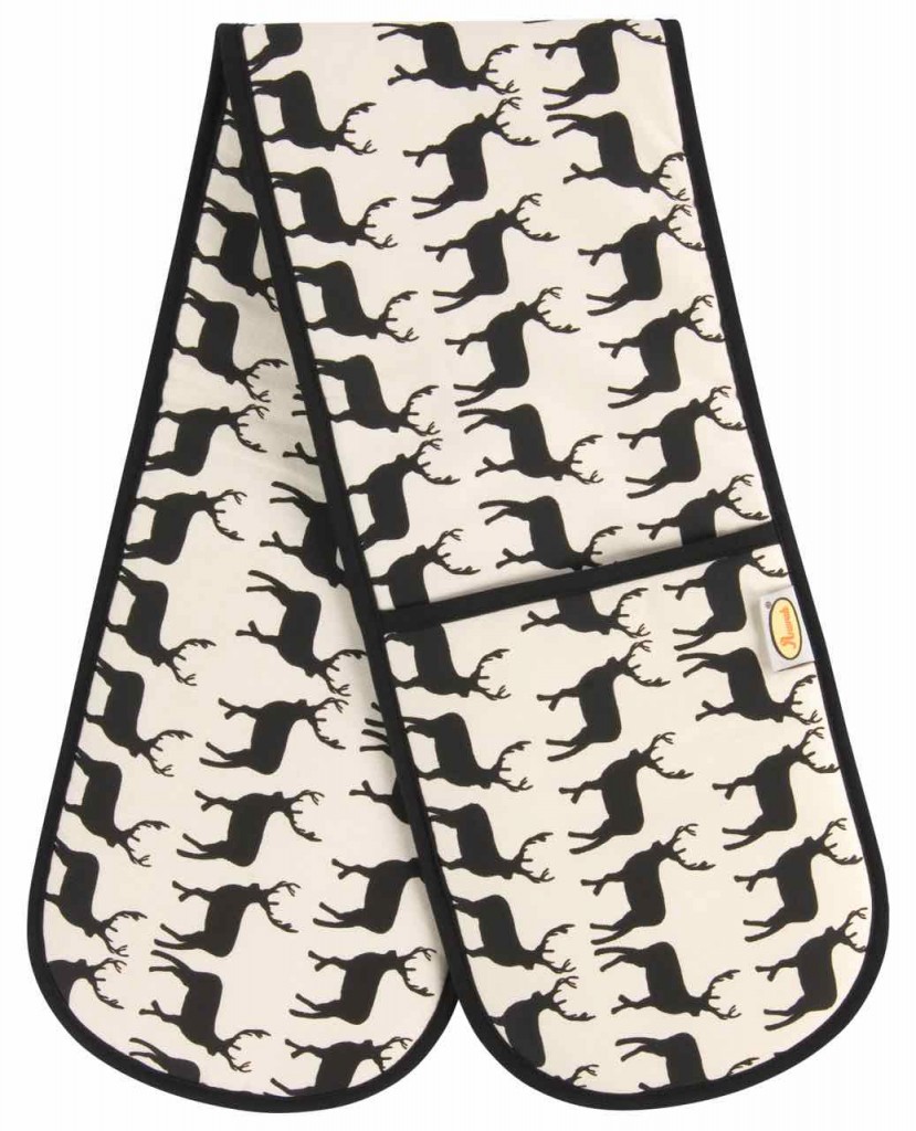 anorak kissing stags oven glove