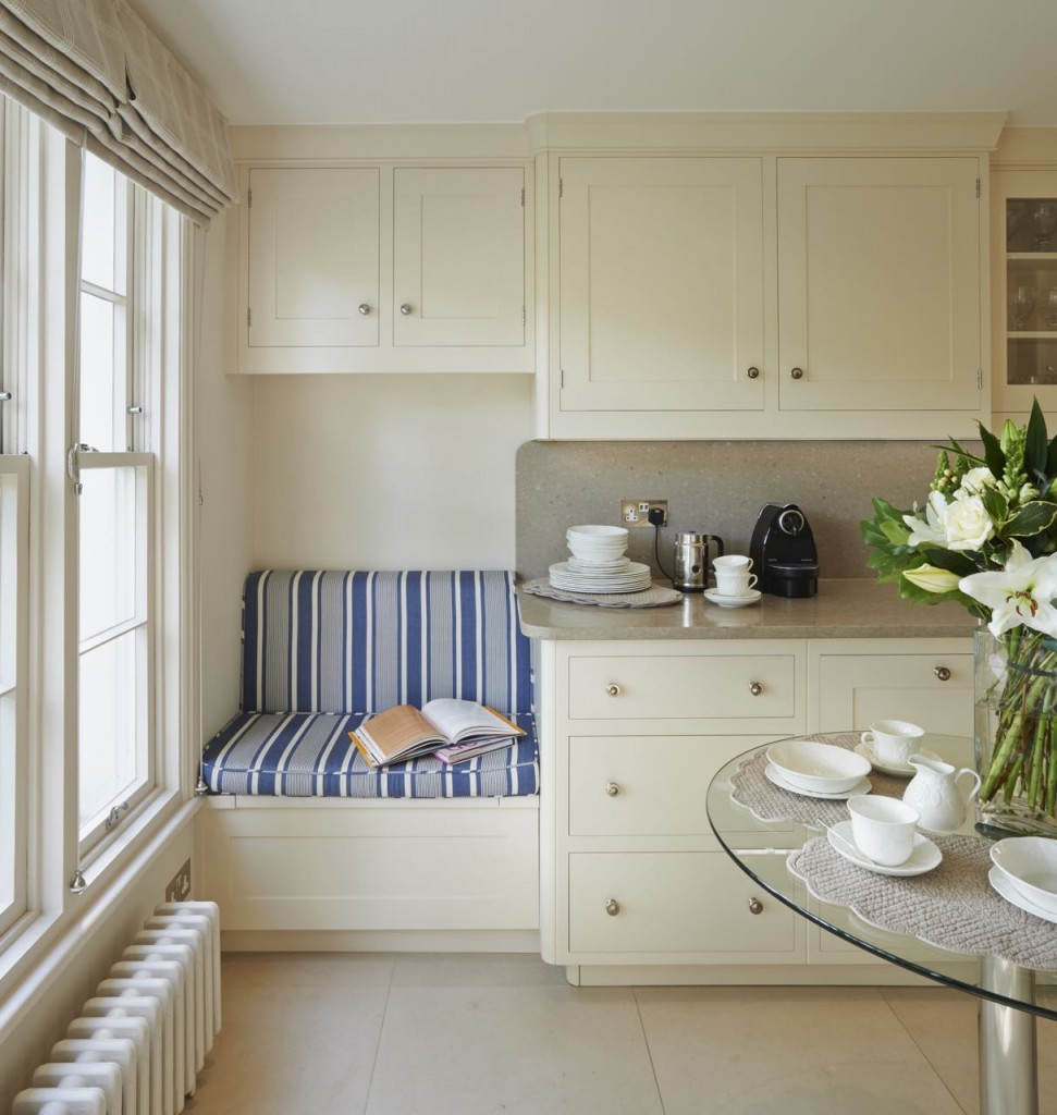 03 Bespoke Kitchen – designed by McCarron & Co - banquette