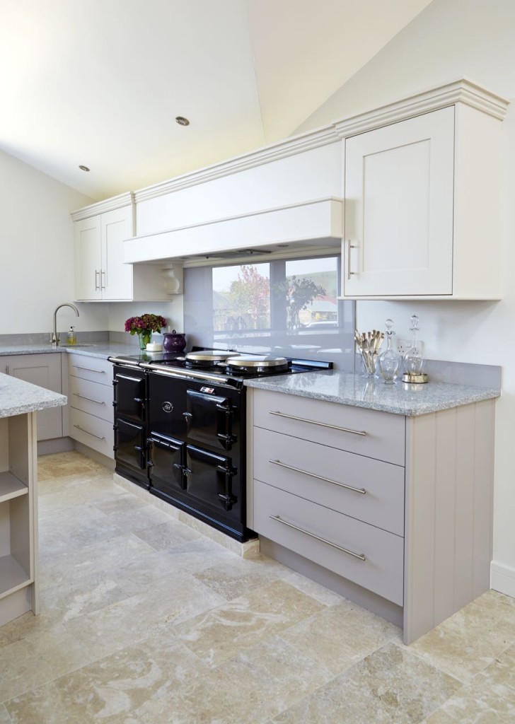 Classic Framed-Style Kitchen 3 - Designed by Barnes of Ashburton