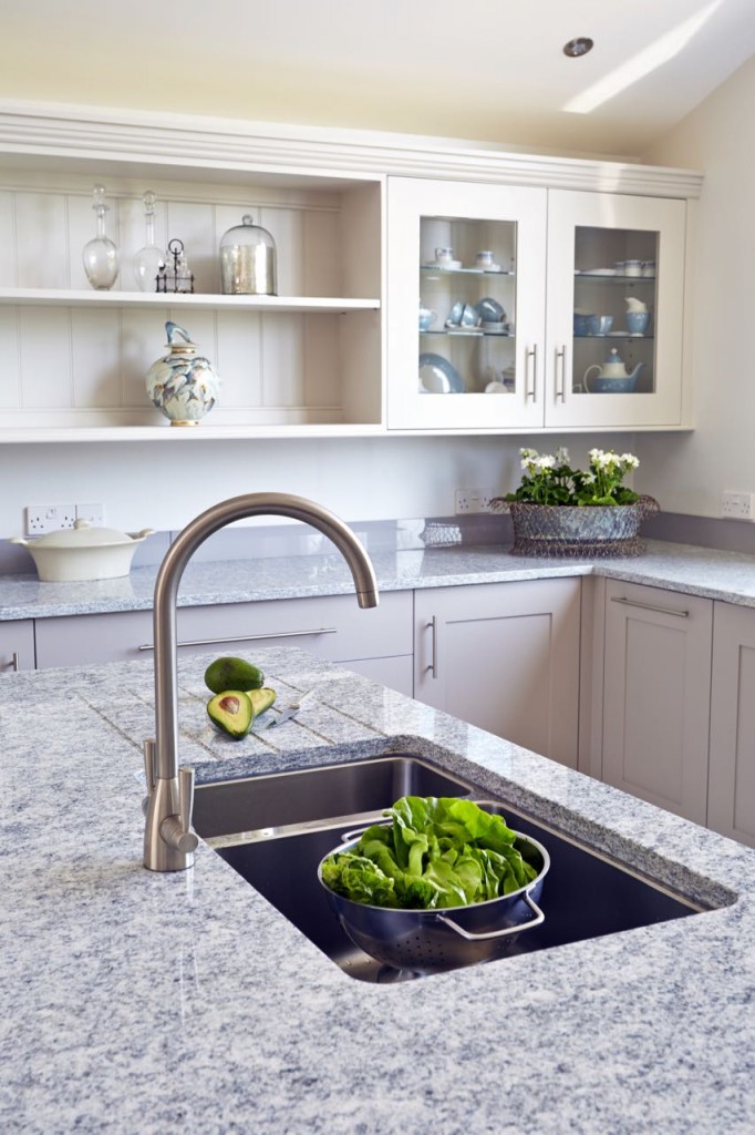 Classic Framed-Style Kitchen 4 - Designed by Barnes of Ashburton