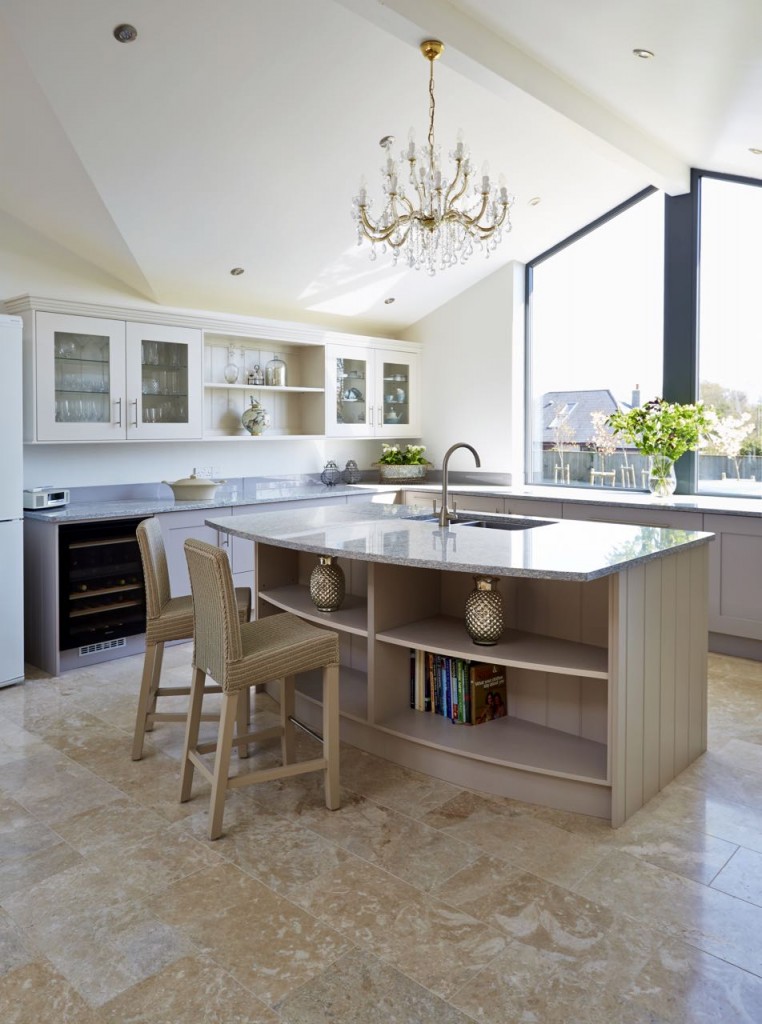 Classic Framed-Style Kitchen 6 - Designed by Barnes of Ashburton