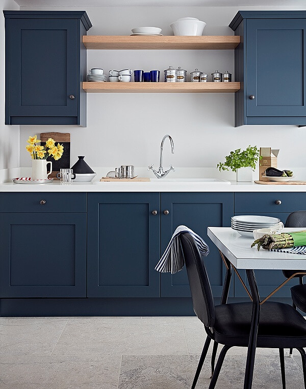 03 JLH Shaker Layon Kitchen_Blake Blue_portrait_priced from £25k inc. vat