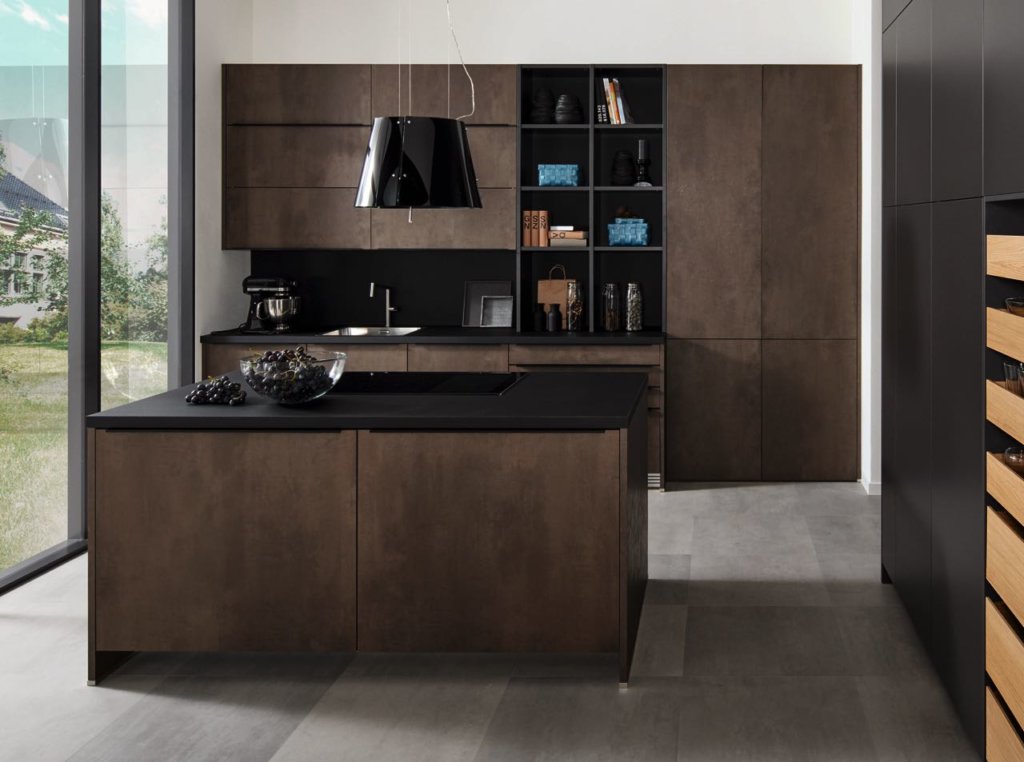 Pronorm's Proline kitchen in Bronze and Stratus Grey matt lacquer hi res